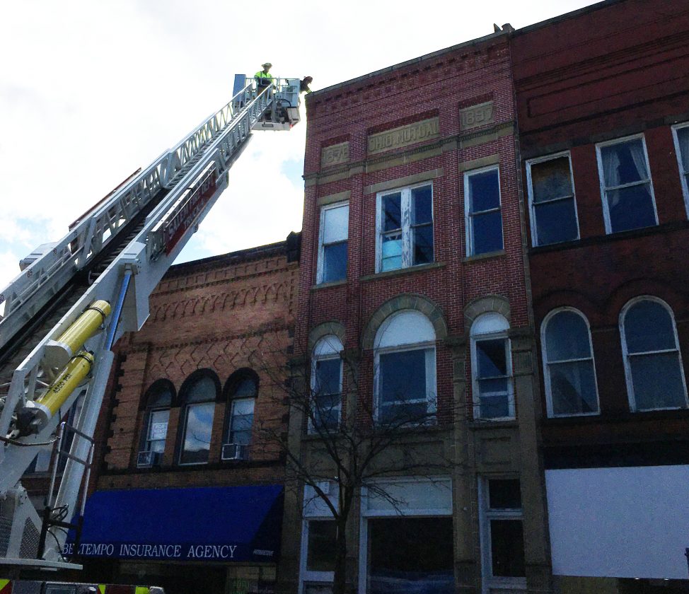 Shingles fall in downtown Salem News, Sports, Jobs Salem News
